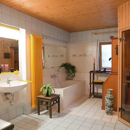 Haus Burgblick Kaminzimmer * Treviri