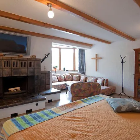 Haus Burgblick Kaminzimmer Trier